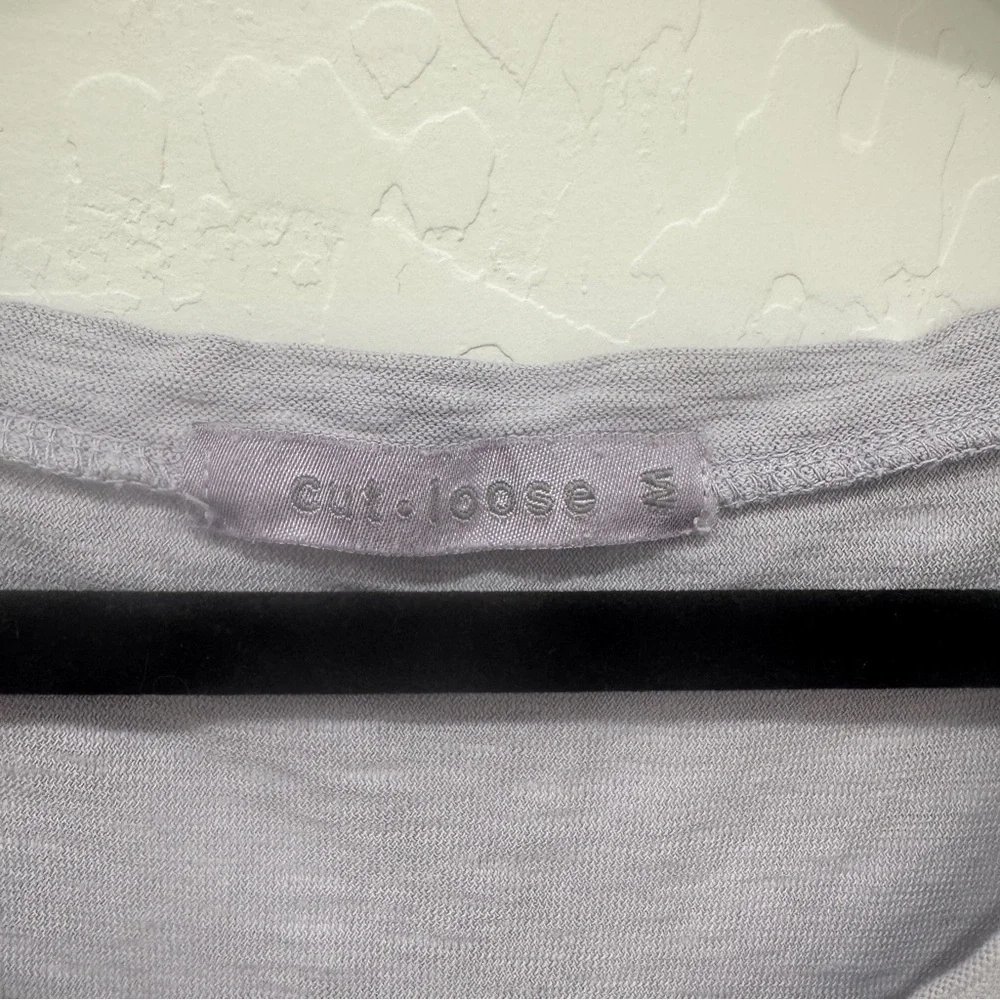 Cut Loose Light Purple Short Sleeve Tee - Picture 4 of 5